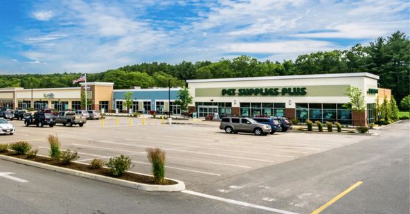 OXFORD CROSSING: 101 Sutton Ave, Oxford, MA 01540